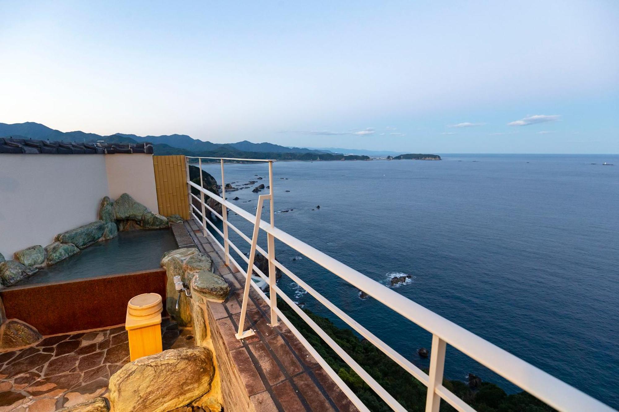 Hotel Urashima Katsuura  Dış mekan fotoğraf